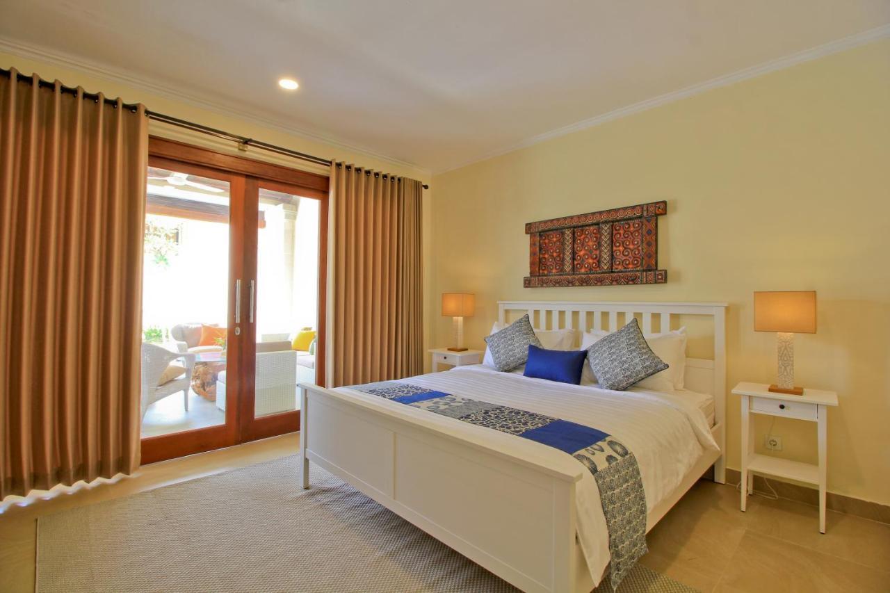 Uma Lima Villa Batu Belig - Close To The Beach Canggu  Exterior photo