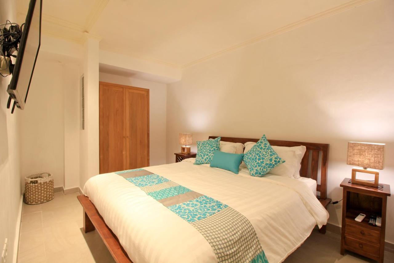 Uma Lima Villa Batu Belig - Close To The Beach Canggu  Exterior photo
