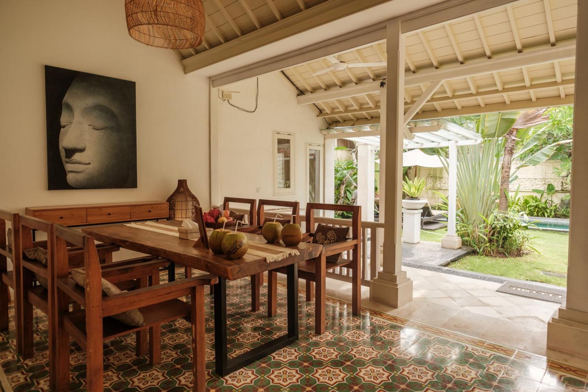 Uma Lima Villa Batu Belig - Close To The Beach Canggu  Exterior photo