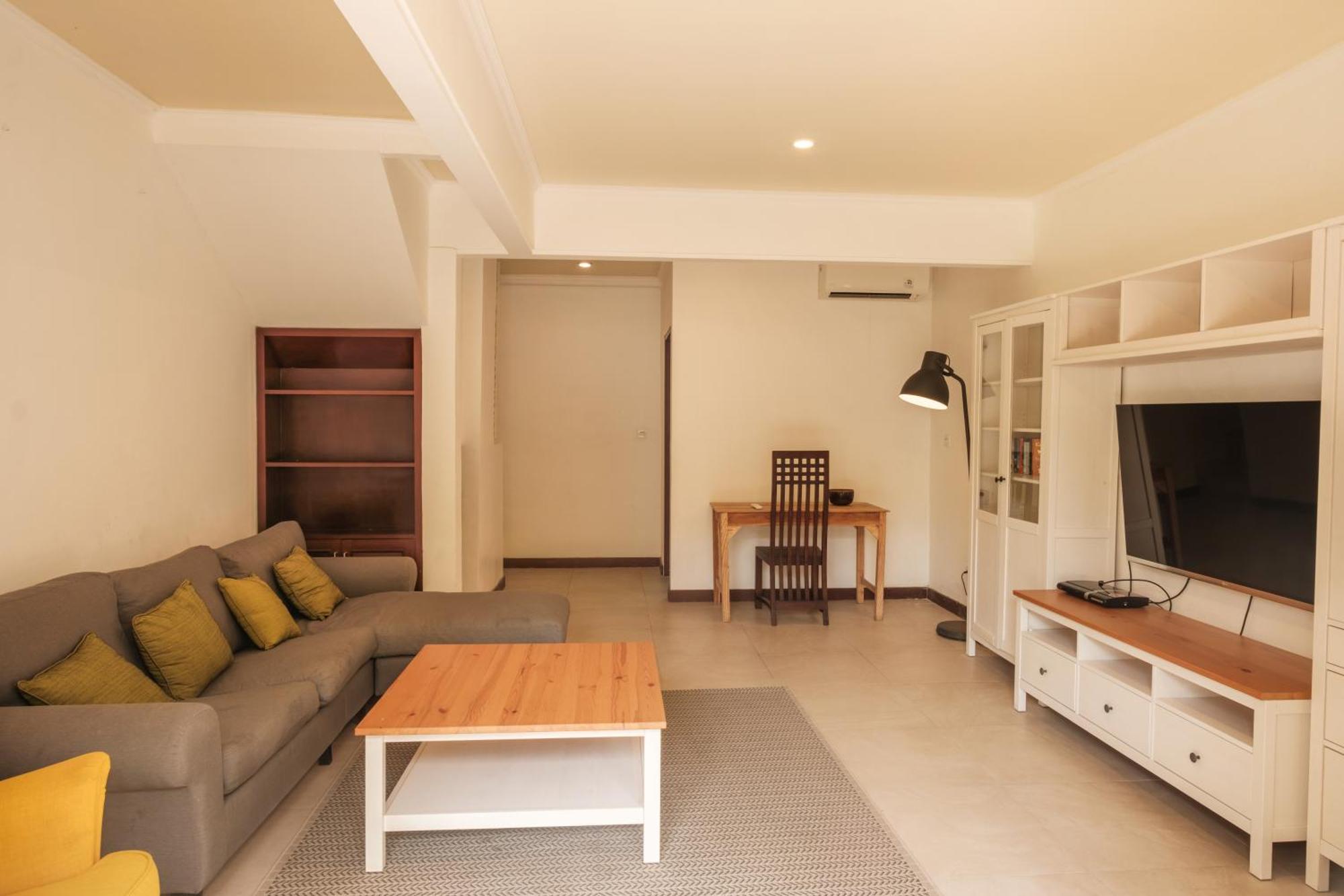 Uma Lima Villa Batu Belig - Close To The Beach Canggu  Exterior photo