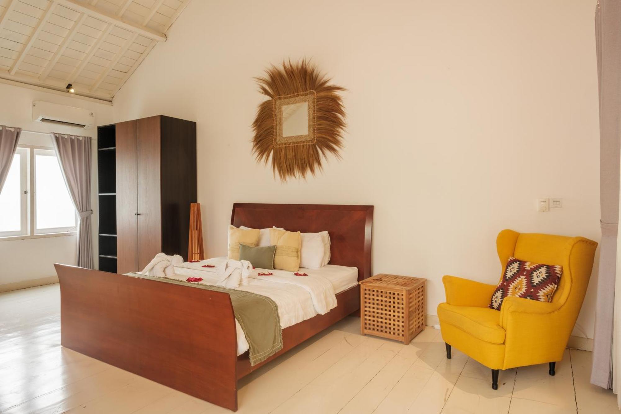 Uma Lima Villa Batu Belig - Close To The Beach Canggu  Exterior photo