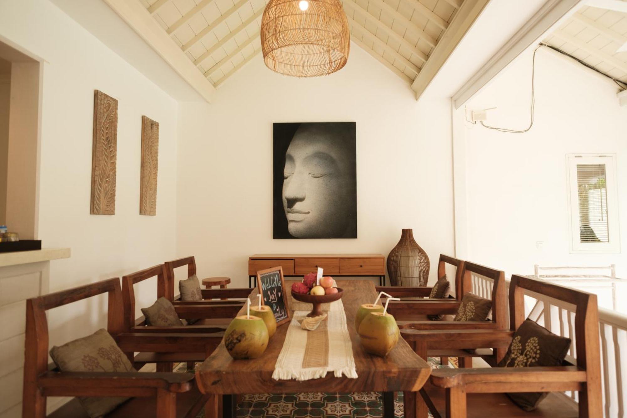 Uma Lima Villa Batu Belig - Close To The Beach Canggu  Exterior photo