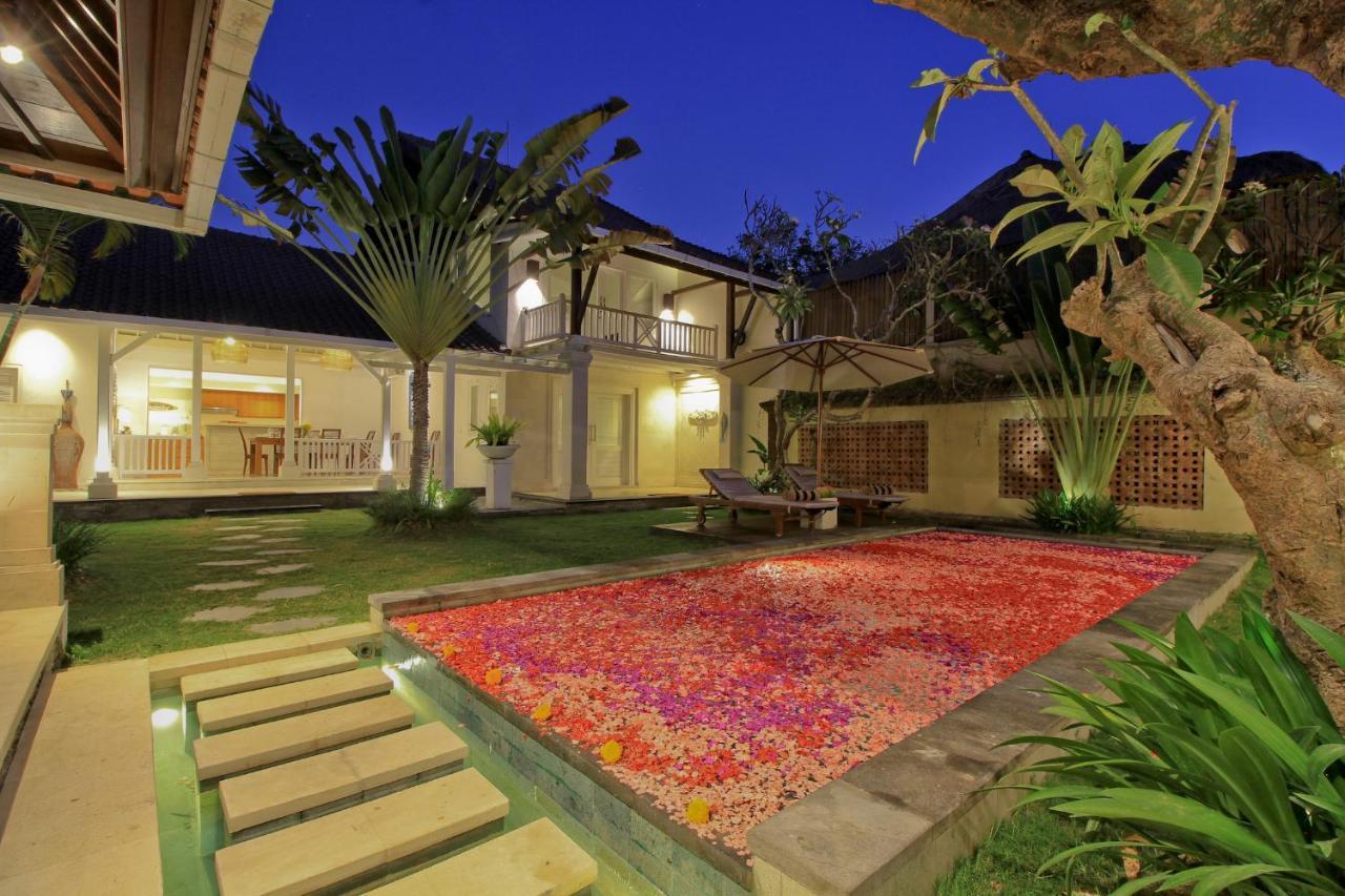 Uma Lima Villa Batu Belig - Close To The Beach Canggu  Exterior photo