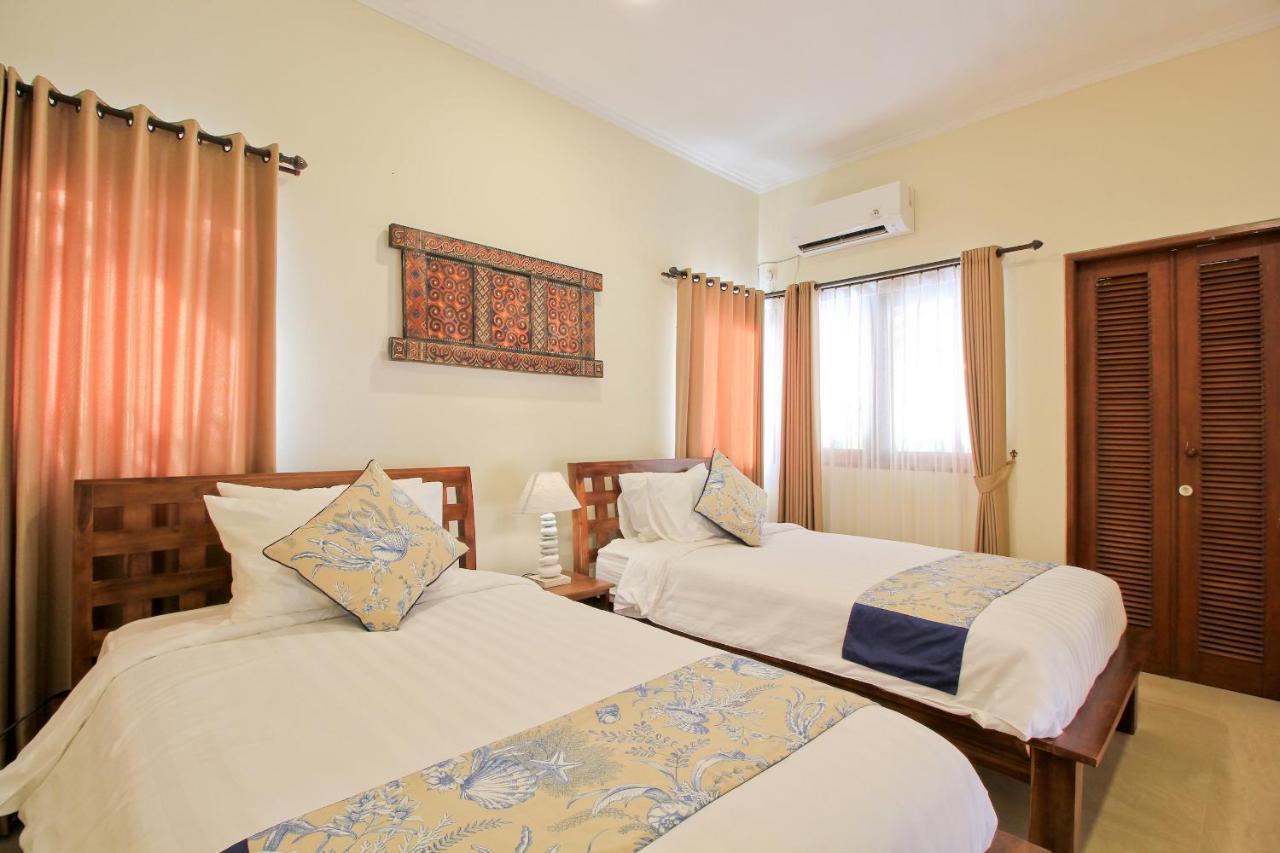 Uma Lima Villa Batu Belig - Close To The Beach Canggu  Exterior photo