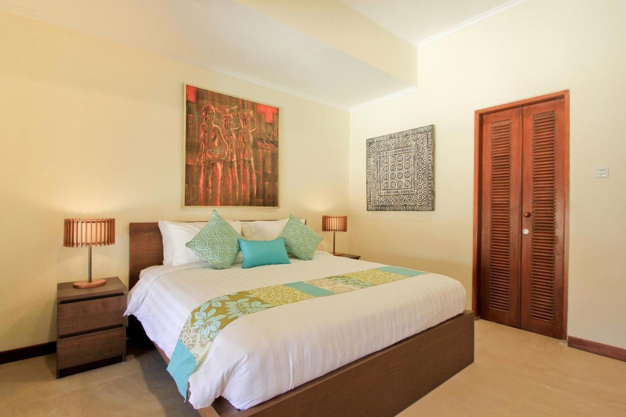 Uma Lima Villa Batu Belig - Close To The Beach Canggu  Exterior photo