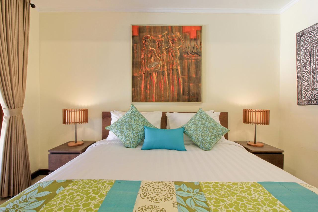 Uma Lima Villa Batu Belig - Close To The Beach Canggu  Exterior photo